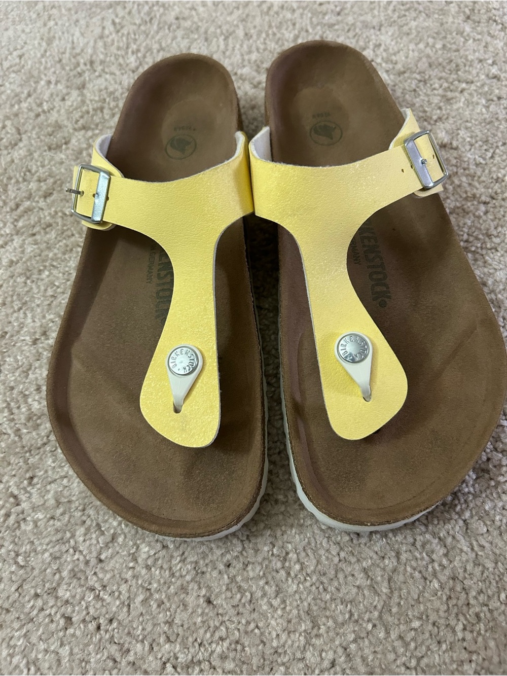 Birkenstock Butter Yellow Sandals sz 41